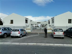 3 Bed Flat in N1 City