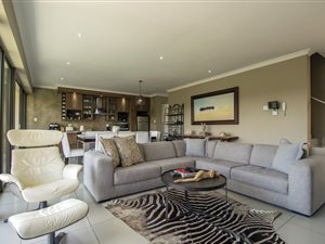 4 Bed House in Alphen Park