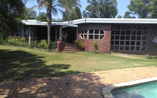 590 m² Farm in Mnandi AH