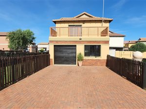 4 Bed House in Meyersig Lifestyle Estate