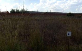 900 m² Land available in Bronkhorstbaai