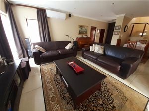 3 Bed House in Thatchfield