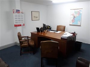 1524 m² Commercial space in Glen Anil