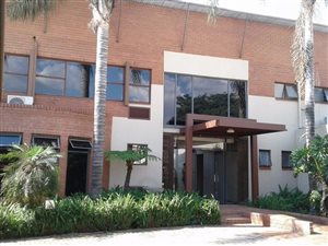 690 m² Commercial space in Highveld