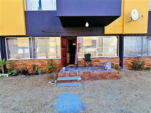2 Bed Apartment in Parow Valley