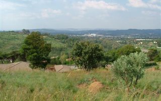 1500 m² Land available in Waterkloof Heights