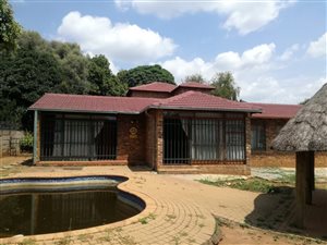 4 Bed House in Meyerspark
