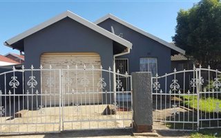 3 Bedroom House in Daveyton