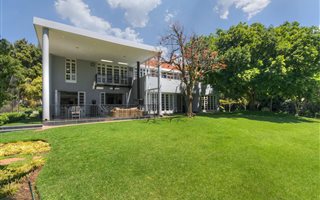 5 Bedroom House in Houghton Estate