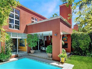3 Bed Cluster in Melrose North