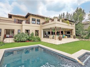 4 Bedroom House in Dainfern Valley