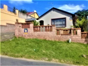 3 Bed House in Castlehill