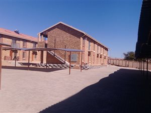 2 Bed Townhouse in Sunnyside