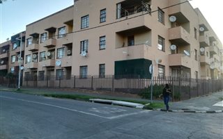 1 Bedroom Apartment in Rosettenville