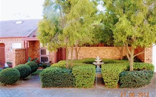 2 Bedroom Simplex in Wapadrand