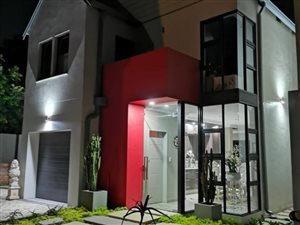 3 Bed House in Menlo Park