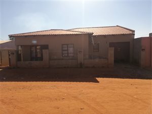 3 Bed House in Lehae