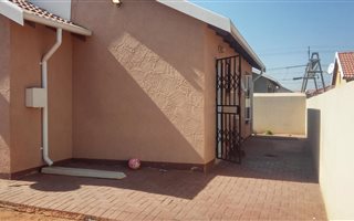 3 Bedroom House in Windmill Park