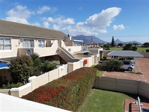 2 Bed Apartment in Goodwood