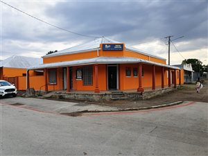 593 m² Commercial space in Somerset East