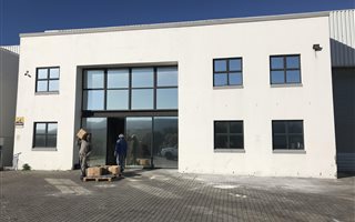 750 m² Industrial space in Muizenberg