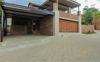 4 Bedroom Townhouse in Meyersdal
