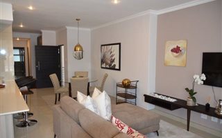 2 Bedroom Apartment in Saxonwold