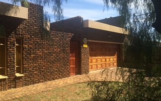 3 Bedroom House in Meyerton Park