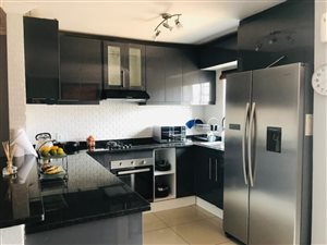 6 Bed House in Hesteapark