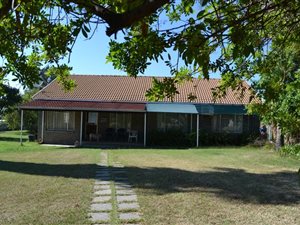 8565 m² Farm in Waterval East