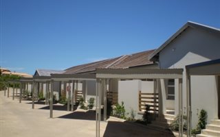 10 Bedroom Apartment in Hunters Estate