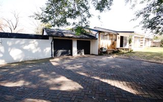 3 Bedroom House in Schuinshoogte