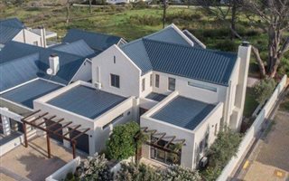 3 Bedroom House in Schonenberg Estate