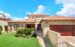 4 Bedroom House in Honeydew Manor