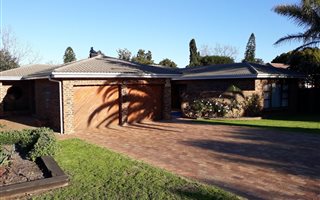 3 Bedroom House in Blommendal