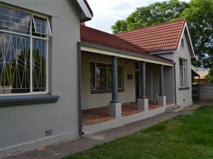 4 Bedroom House in Daspoort