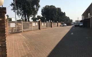 220 m² Industrial space in Hennopspark