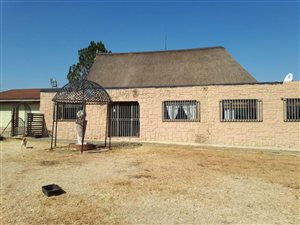 42 ha Farm in Henley on Klip