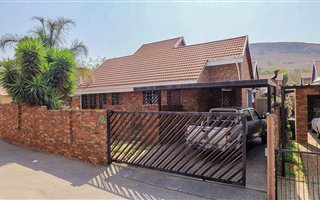 3 Bedroom House in Suiderberg