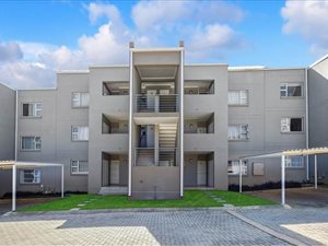 2 Bed Apartment in Edenburg