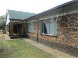 4 Bed House in Middelburg Central