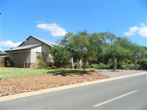 4 Bed House in Kameelfontein and surrounds
