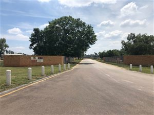 Industrial space in Clayville East
