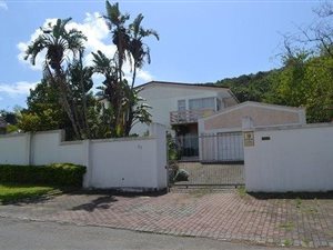 5 Bed House in Beacon Bay