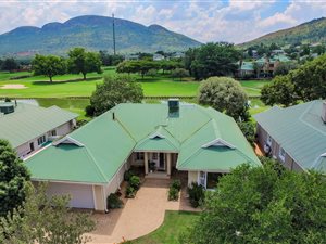 3 Bedroom House in Kosmos