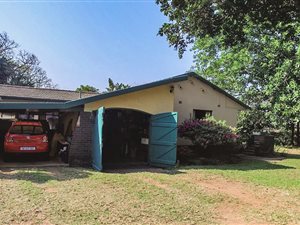 4 Bed House in Athlone Park