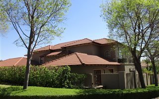 5 Bedroom House in Dainfern Valley