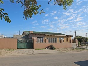 5 Bed House in Nooitgedacht