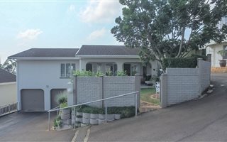 3 Bedroom Simplex in Sunningdale