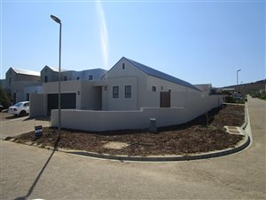 3 Bed House in Kelderhof Country Village